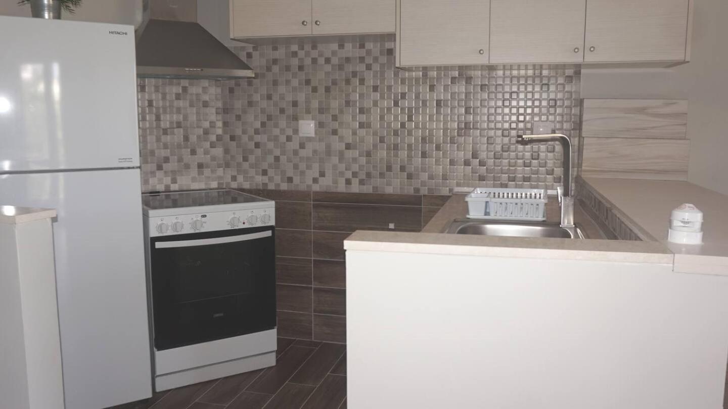 Kiki'S Place Никити Екстериор снимка